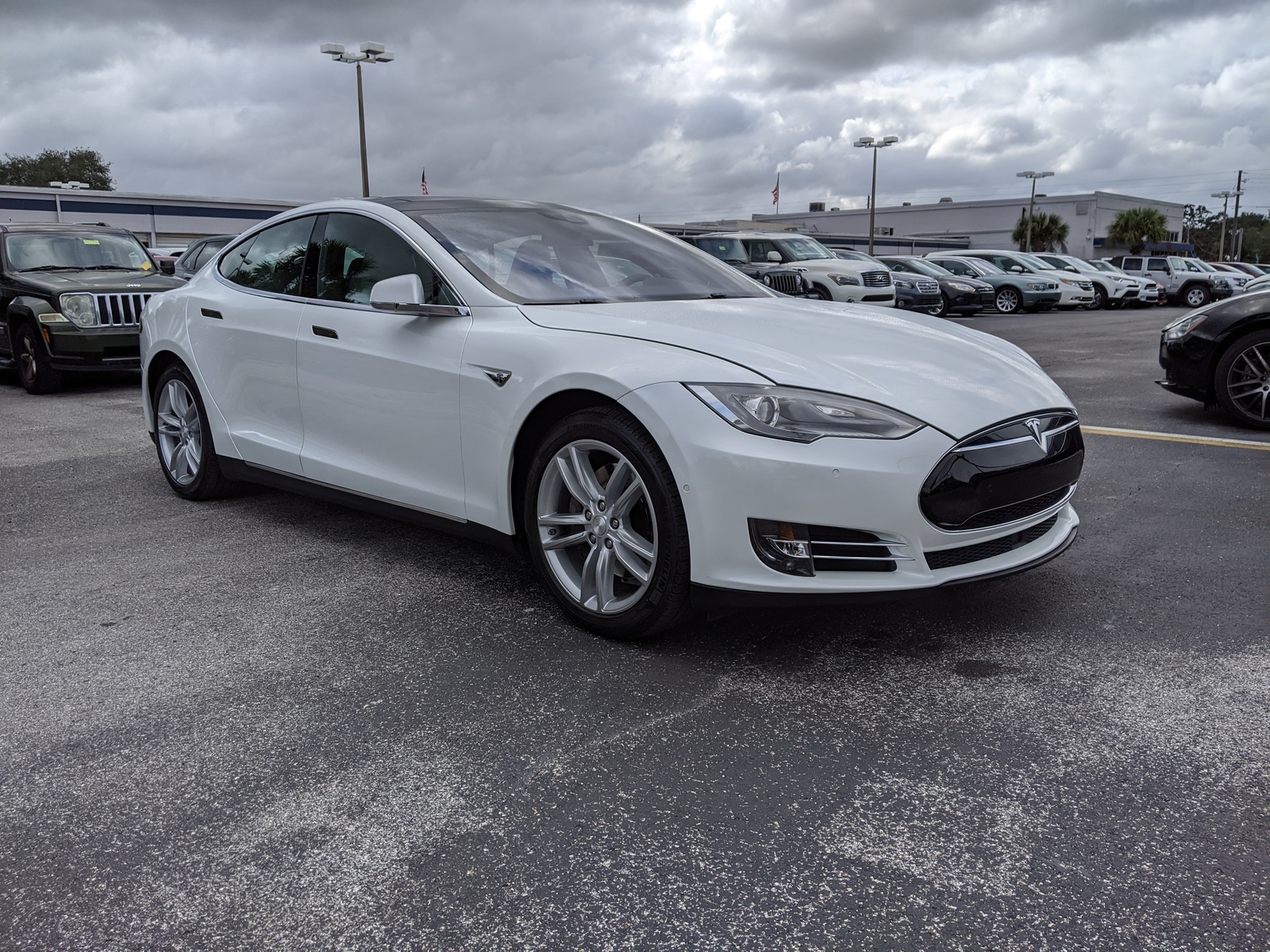 Pre Owned 2015 Tesla Model S 4dr Sdn Rwd 90 Kwh Battery Rwd 4dr Car